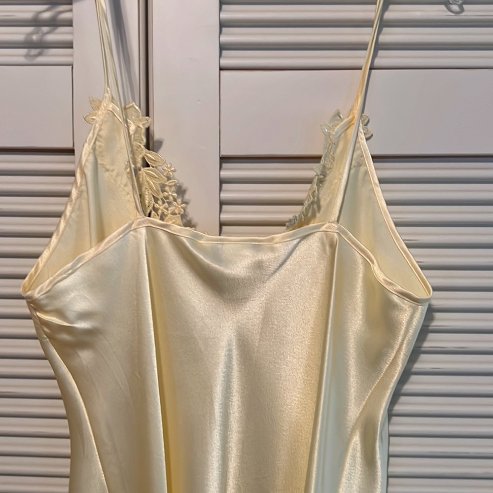 DENTELLE Nightie 💛 - Picture 4 of 6